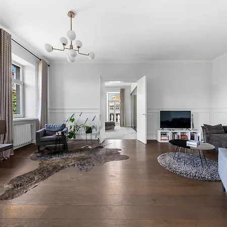 アパート Stylish And Spacious In Old Town Of Vs ヴィリニュス