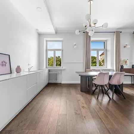 アパート Stylish And Spacious In Old Town Of Vs *