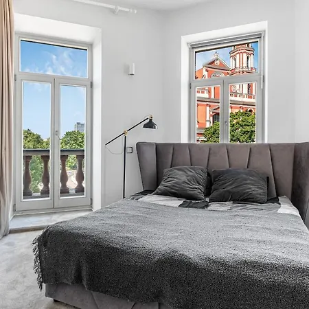 アパート Stylish And Spacious In Old Town Of Vs